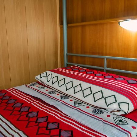 Auberge de jeunesse Residencia Sants à Barcelone Extérieur photo