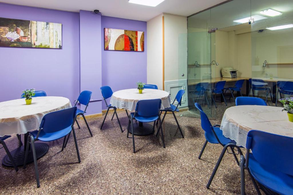 Auberge de jeunesse Residencia Sants à Barcelone Extérieur photo