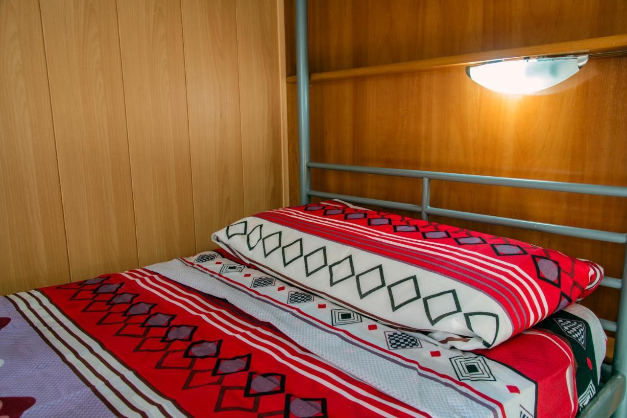 Auberge de jeunesse Residencia Sants à Barcelone Extérieur photo