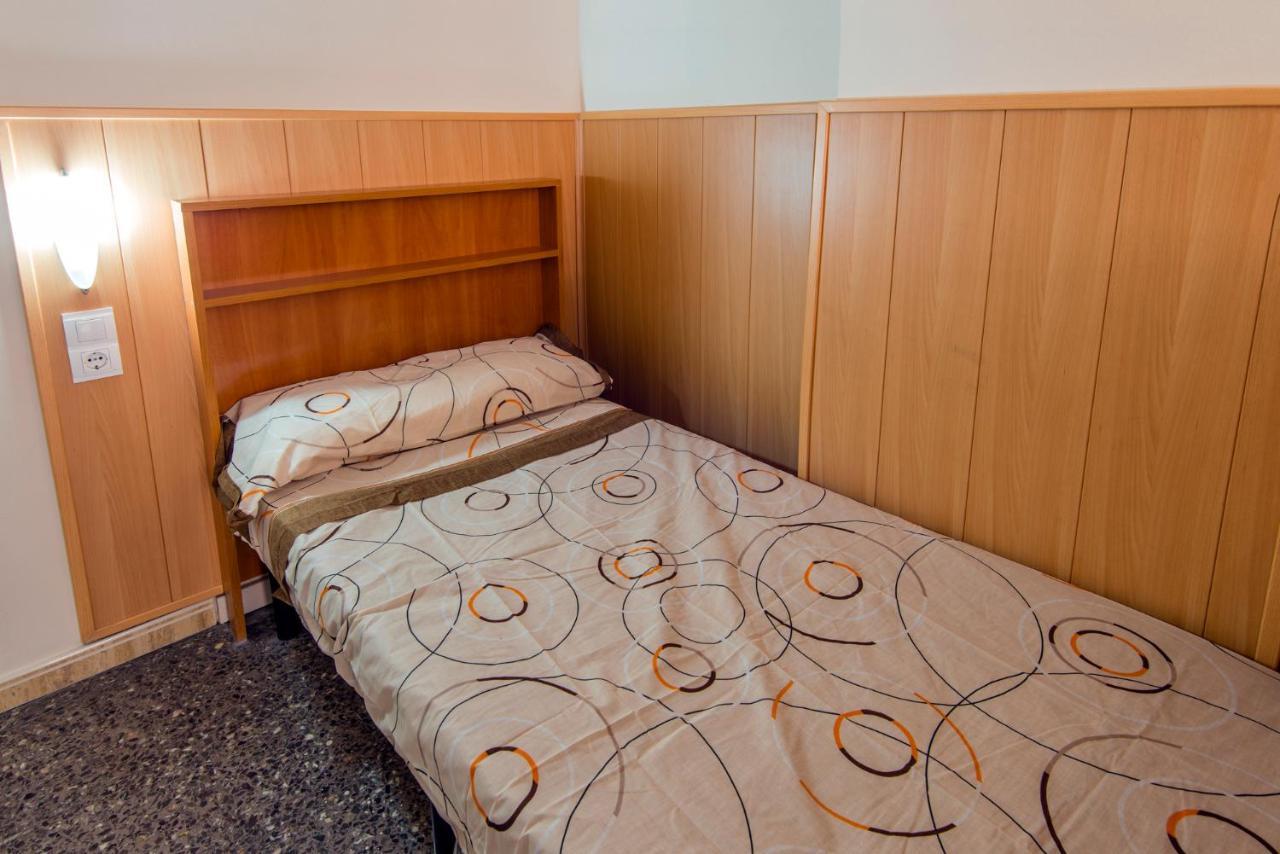 Auberge de jeunesse Residencia Sants à Barcelone Chambre photo