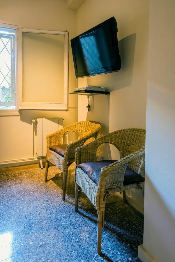 Auberge de jeunesse Residencia Sants à Barcelone Extérieur photo