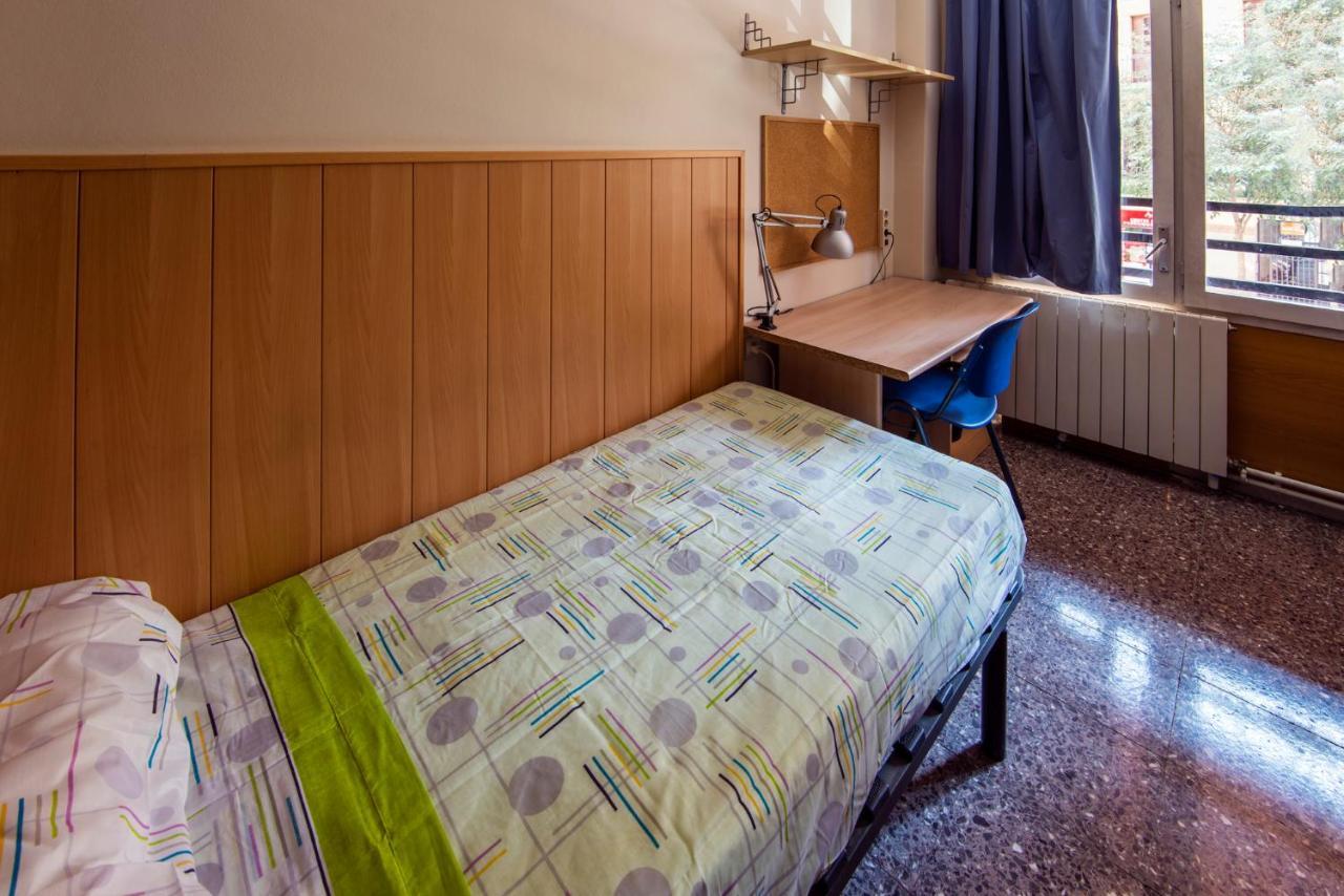 Auberge de jeunesse Residencia Sants à Barcelone Chambre photo