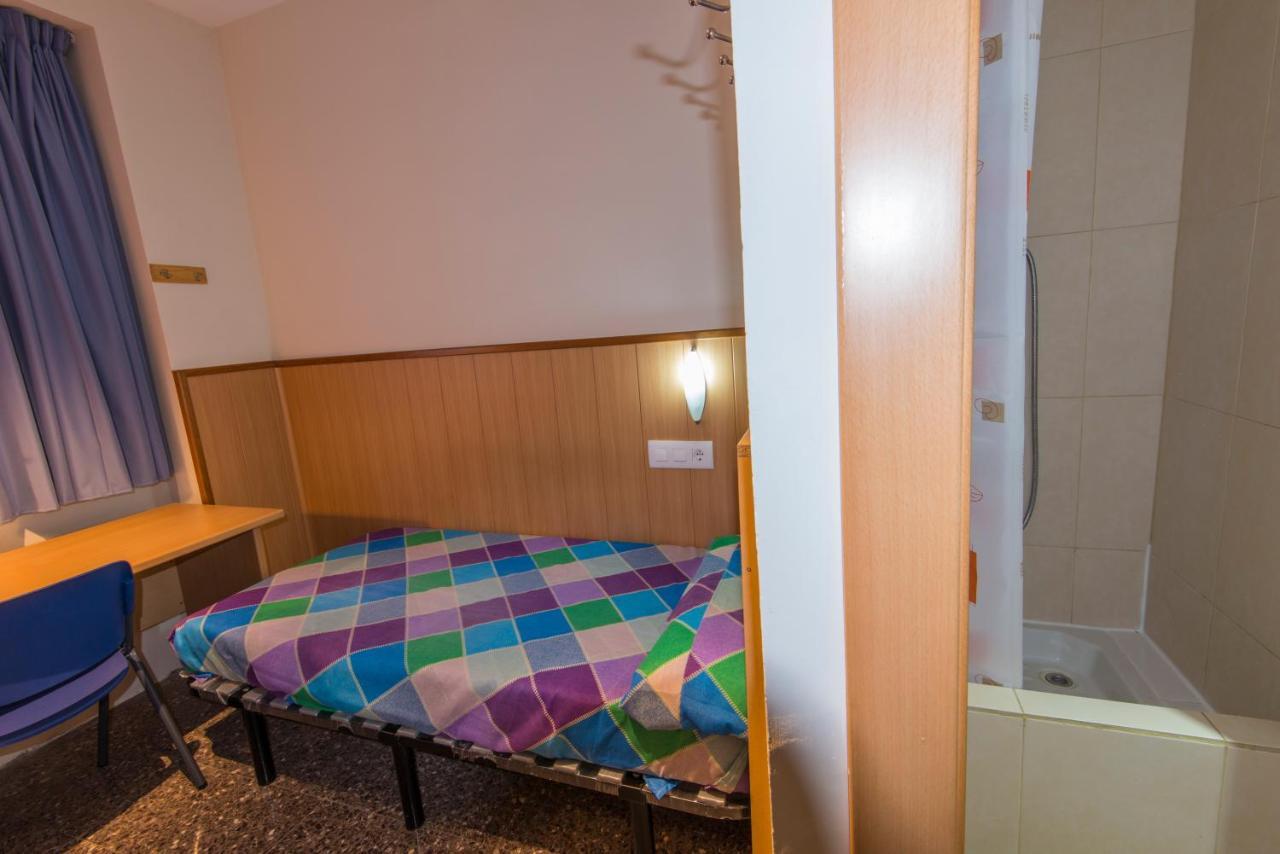 Auberge de jeunesse Residencia Sants à Barcelone Chambre photo