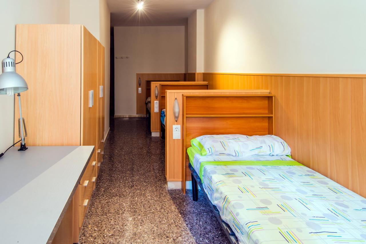Auberge de jeunesse Residencia Sants à Barcelone Chambre photo